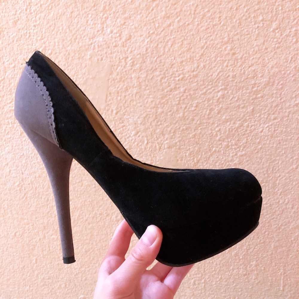 Closed toe heels - Picture 2 of 2